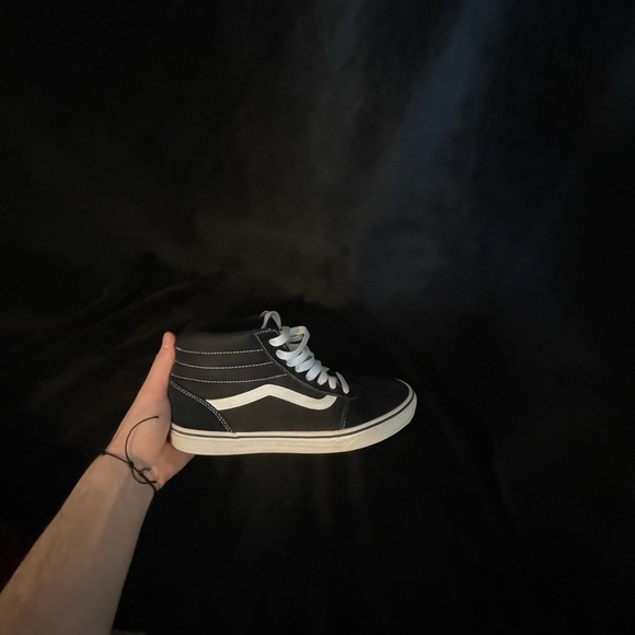 Men’s Vans - Picture 3 of 11